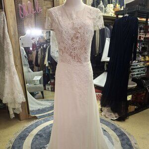 Pronovias "Nubio" Wedding Gown (Unaltered)